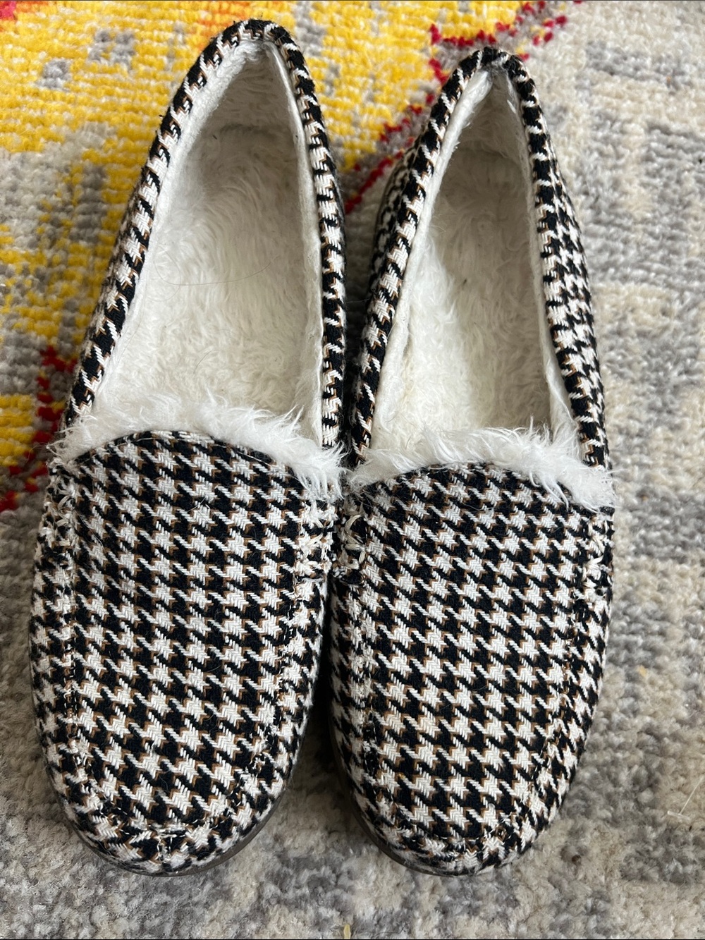 Vionic lynez houndstooth faux fur slippers 9 cozy loafer slip-on loungewear